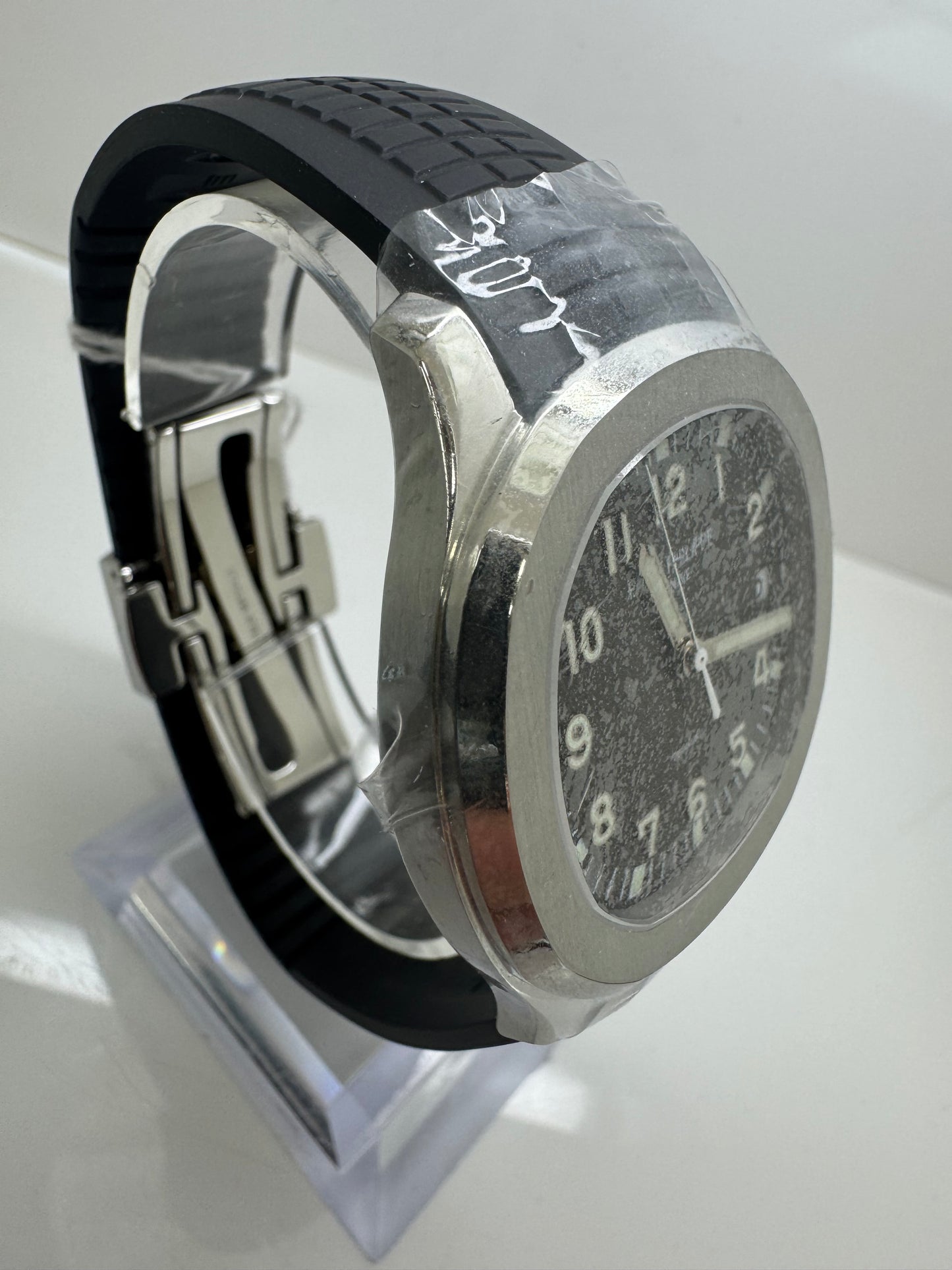 Patek Philippe Aquanaut 5167A-001 Tiffany Co. Dial – New | Steel | Box & Papers