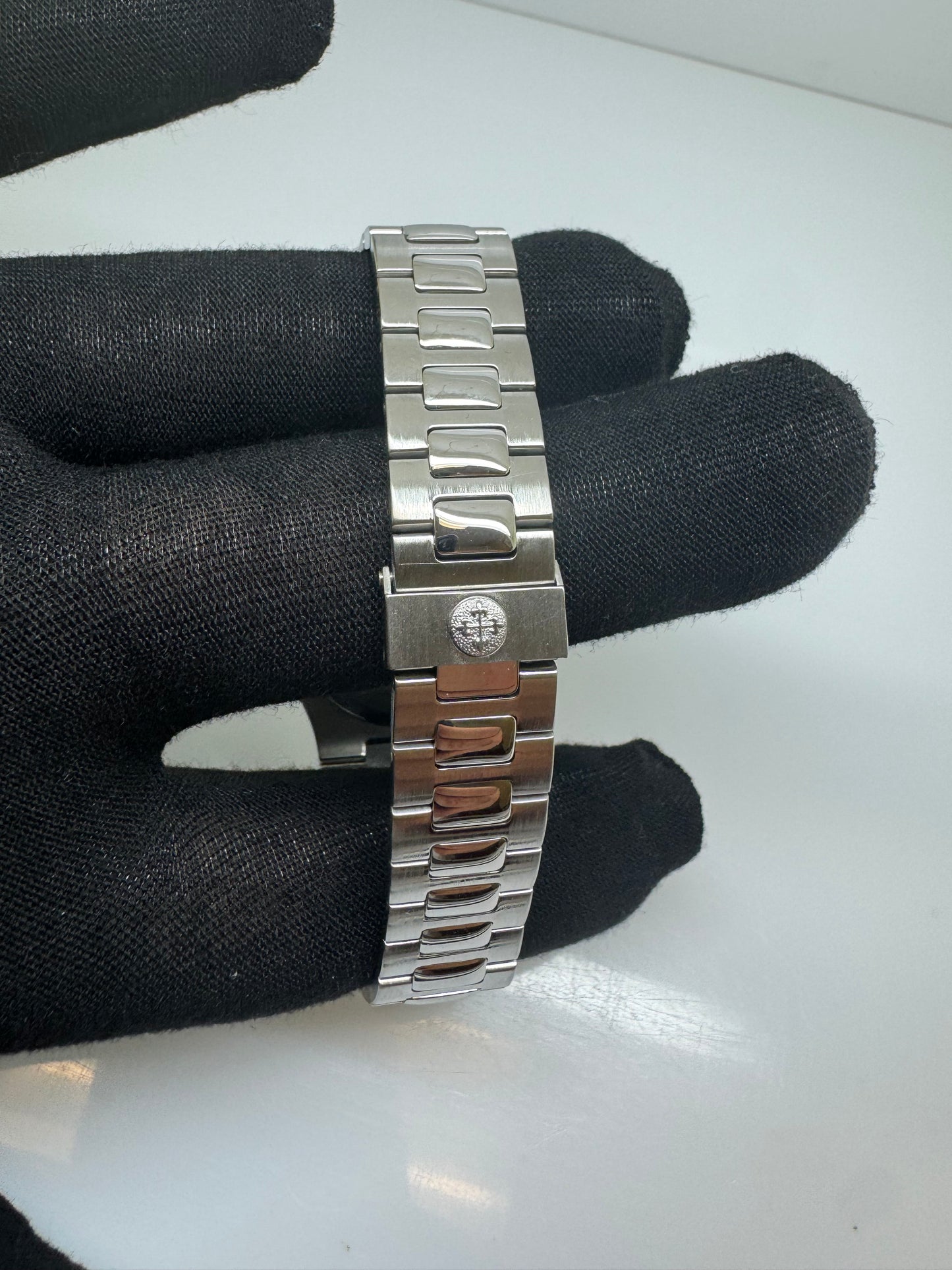 Patek Philippe Nautilus 3800/1A Blue Dial Stainless Steel – 37.5mm
