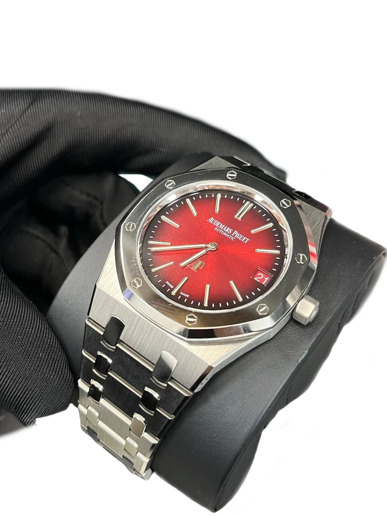 Audemars Piguet Royal Oak Jumbo Extra-thin Burgundy 16202XT.OO.1240XT.01