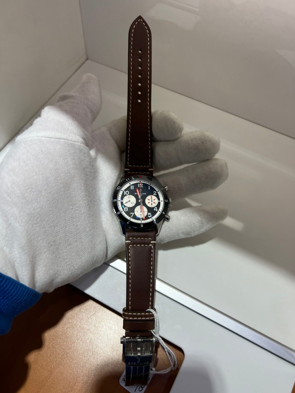 Breitling Classic Avi Black Unisex Adults Watch - Y233801A1B1A1