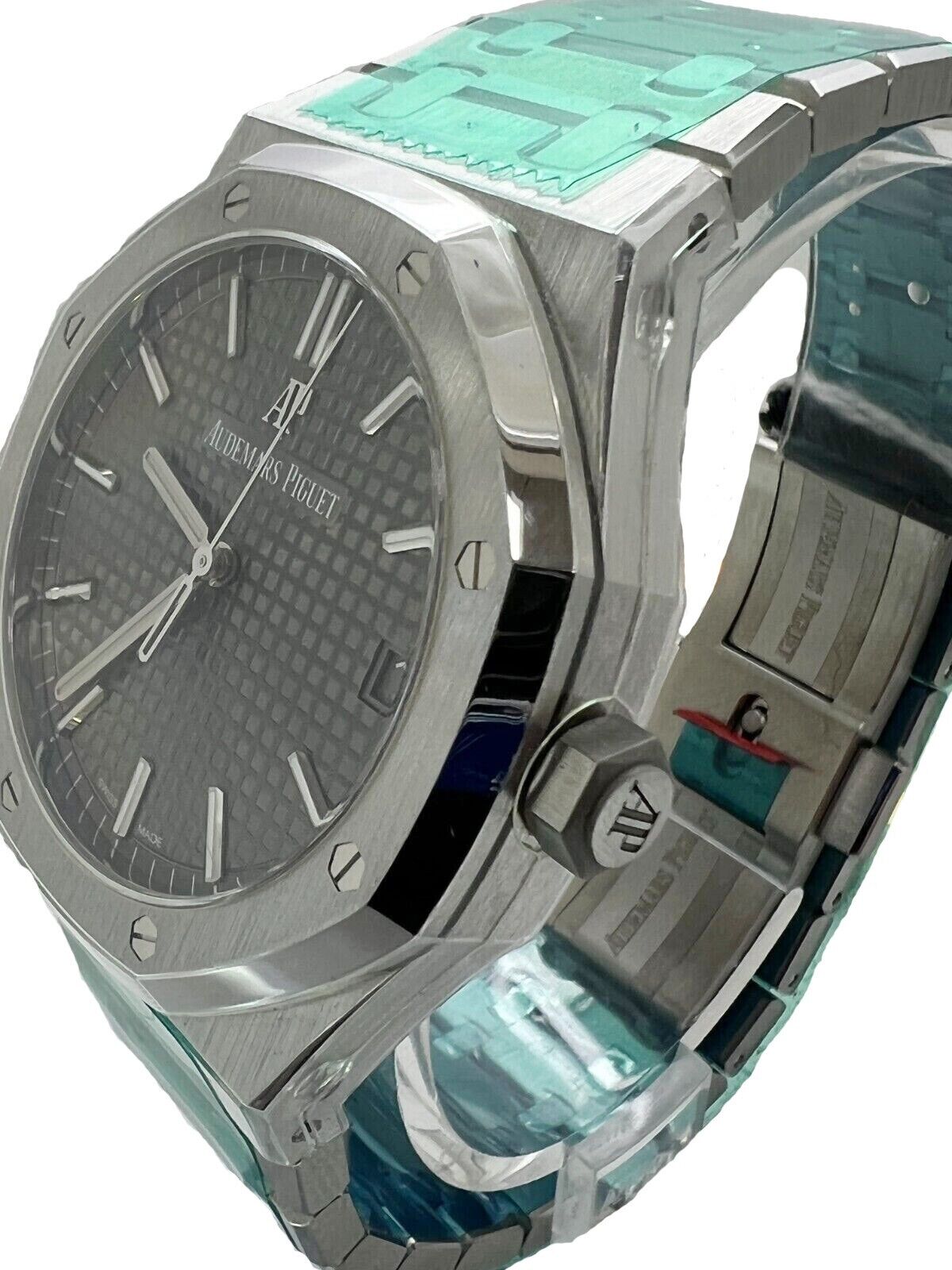 Audemars Piguet New AP Royal Oak Stainless Steel Grey Dial 41mm 15500ST