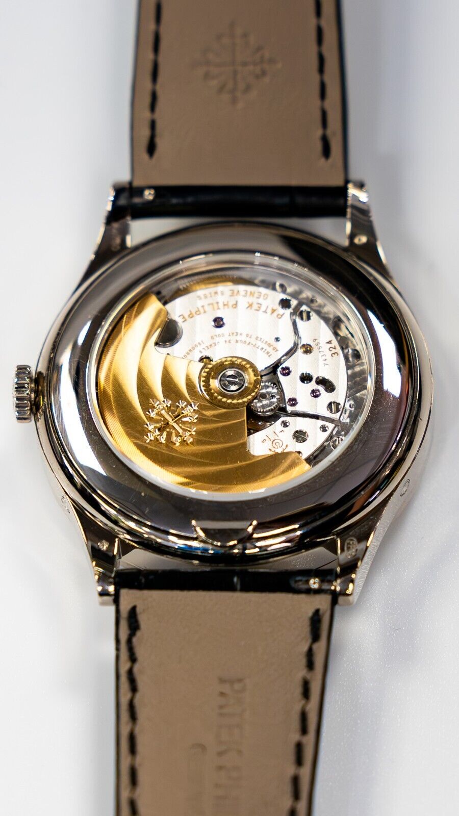 Patek Philippe Complications Annual Calendar White Gold Mens Watch 5396-G-001