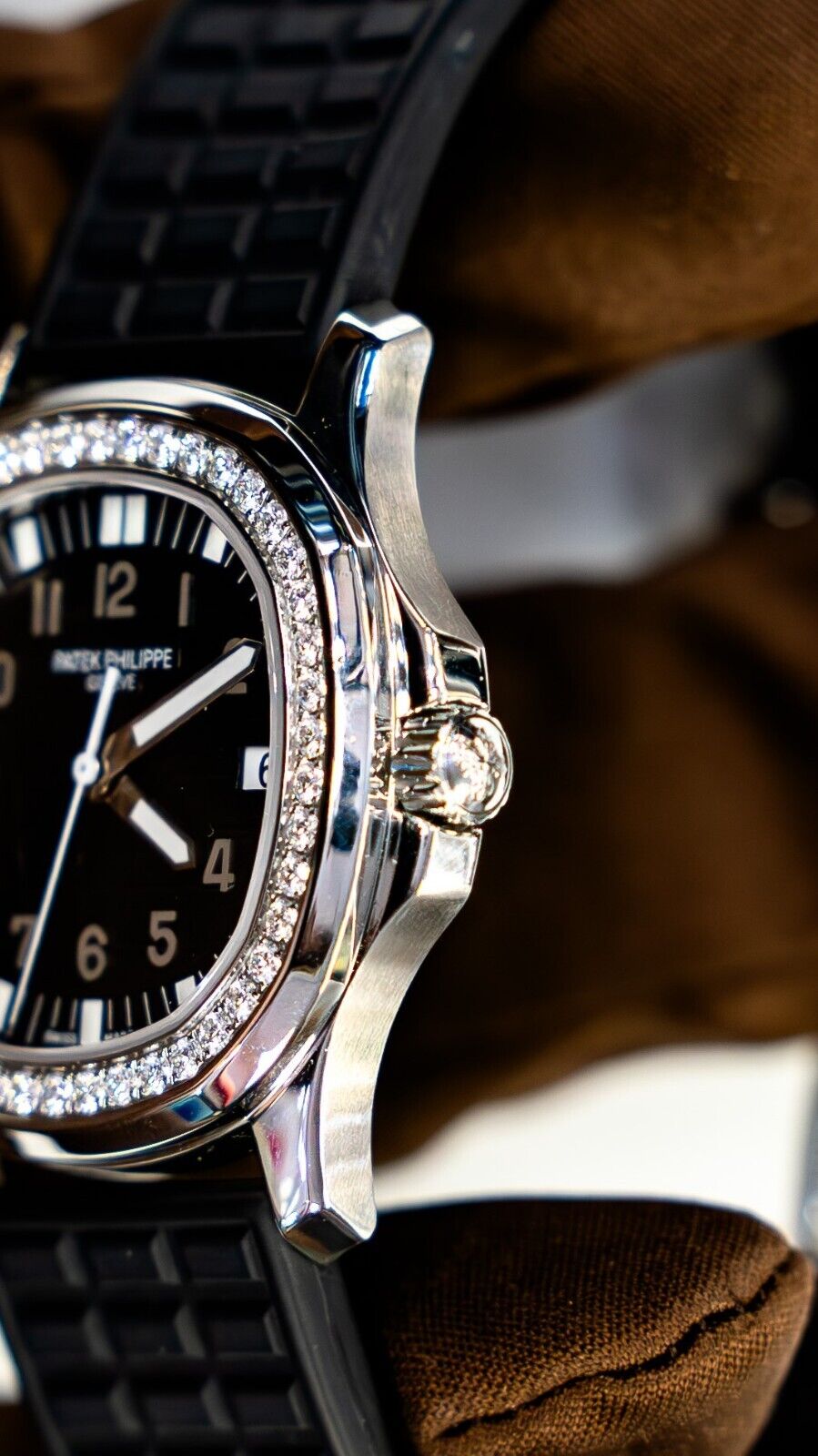 Patek Philippe Aquanaut Women's Black Watch - 5067A-001
