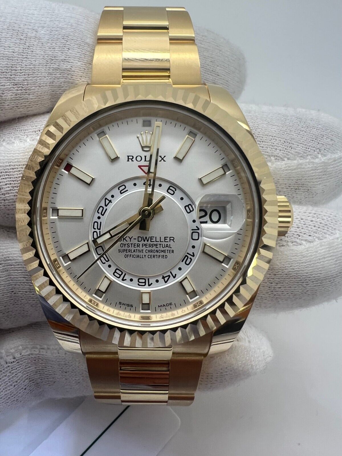 Rolex Sky-Dweller 326938 42mm Fluted Yellow Gold Oyster New White