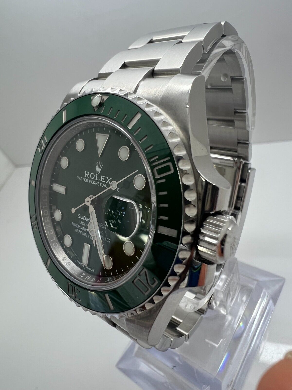 Rolex Submariner Hulk 116610LV Green Ceramic Bezel Watch Box Papers
