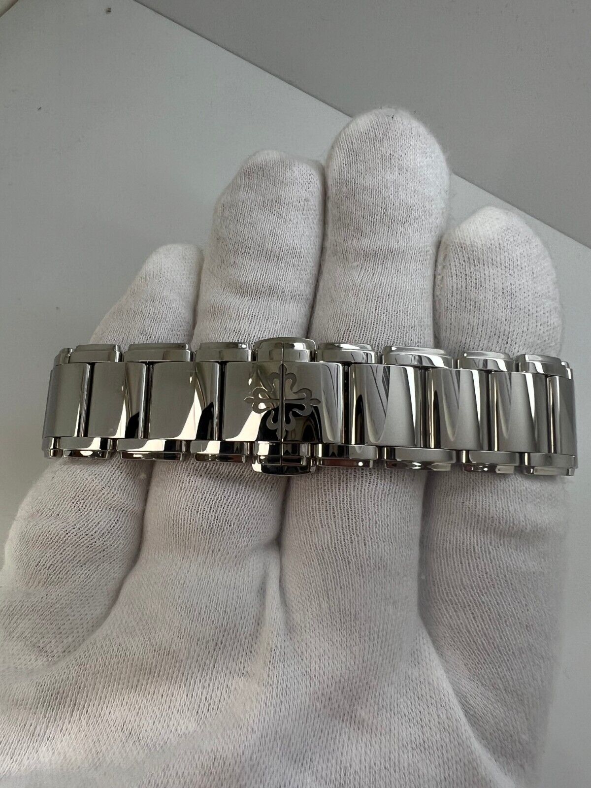 Patek Philippe Twenty 4 Grey  Sunburst Women's Watch - 7300/1200A-010