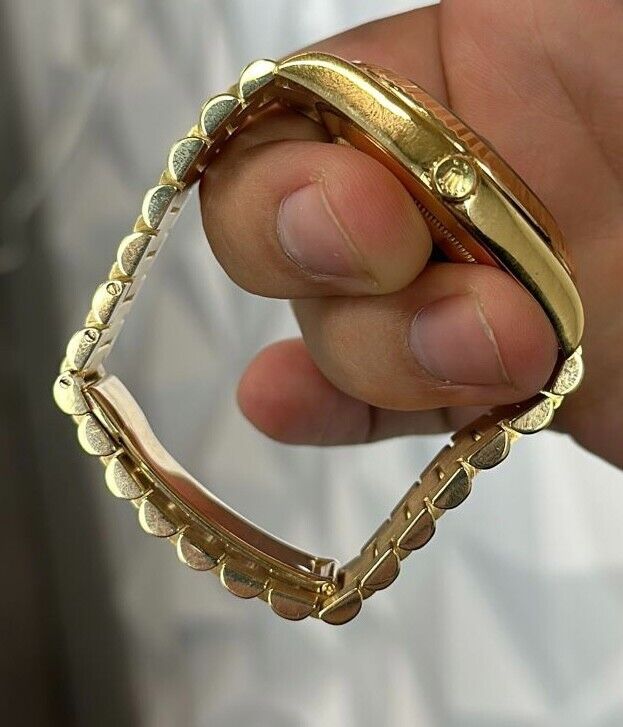 Rolex DayDate 41mm Champagne Diamond Presidential Watch 218238