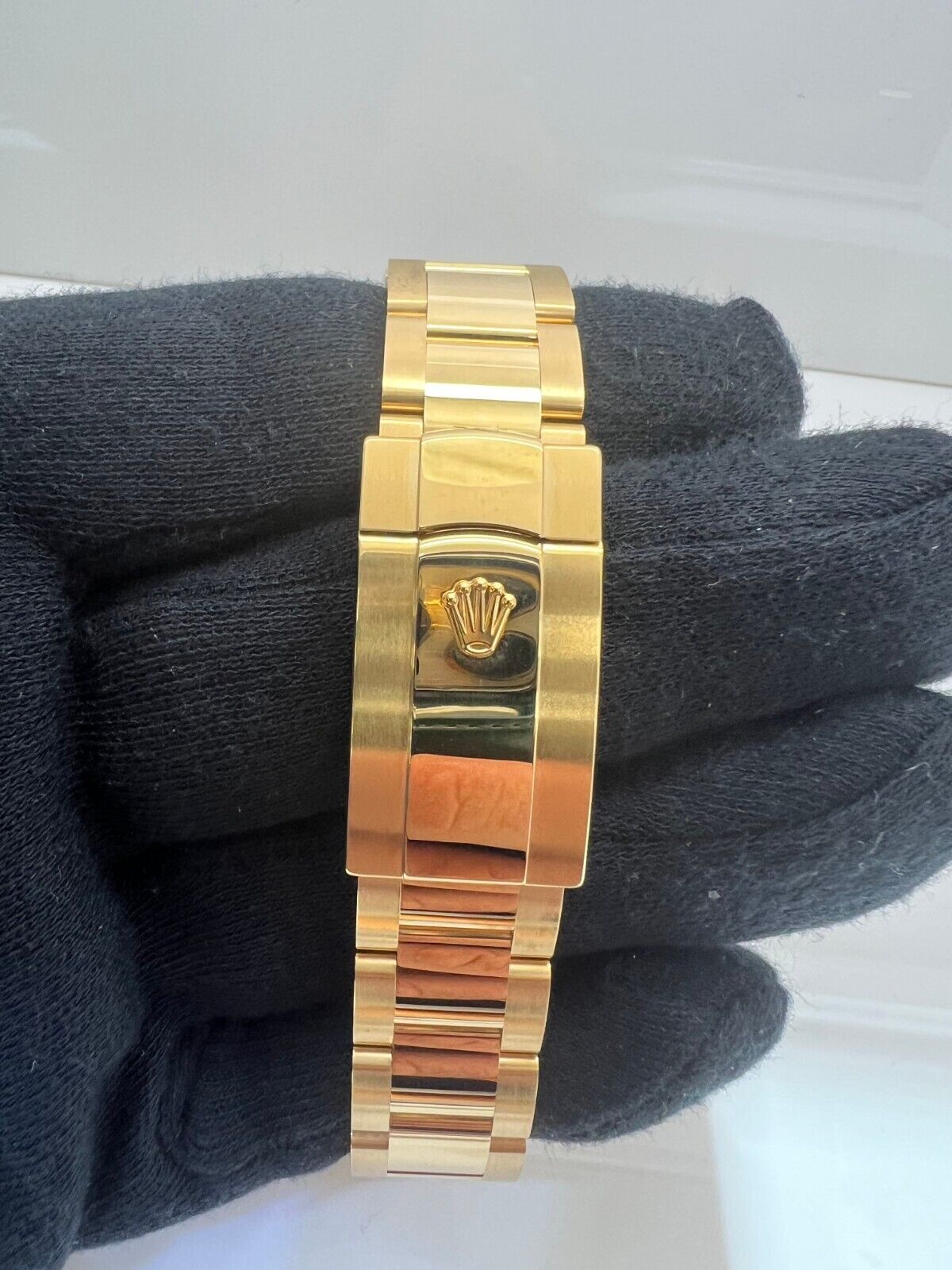 Rolex Sky-Dweller 326938 Gold Oyster Bracelet with Gold Bezel Black Dial