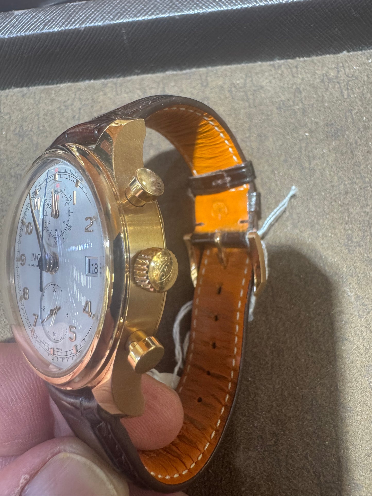 IWC Schaffhausen Chronograph Ref. 3904.02 – 18K Yellow Gold (NEW | Box & Papers)