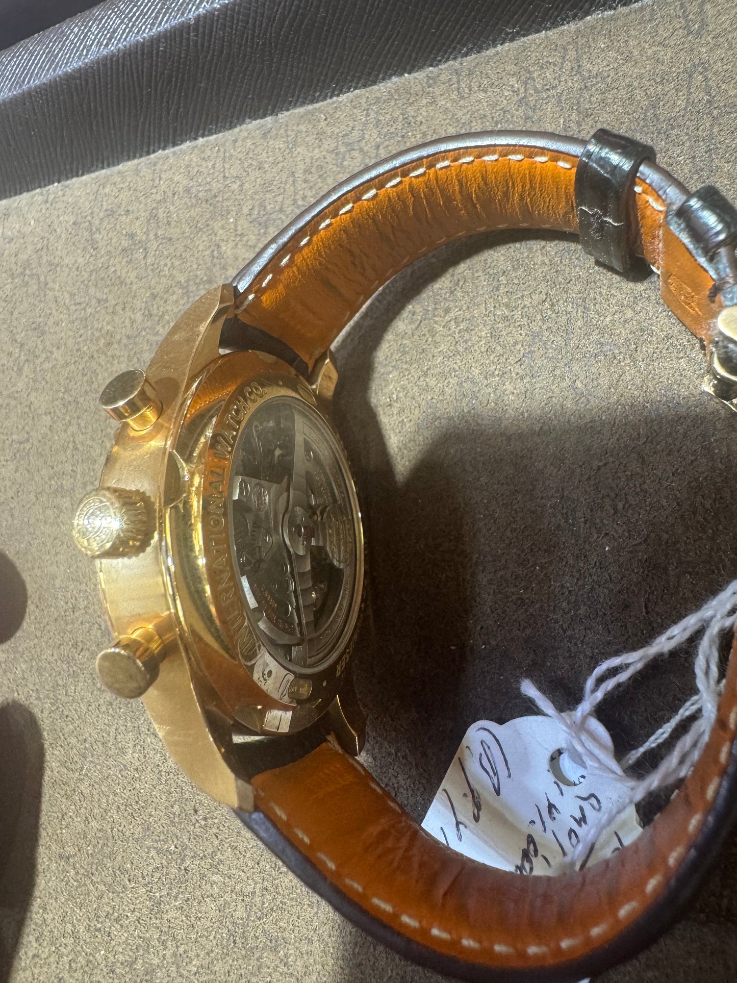 IWC Schaffhausen Chronograph Ref. 3904.02 – 18K Yellow Gold (NEW | Box & Papers)