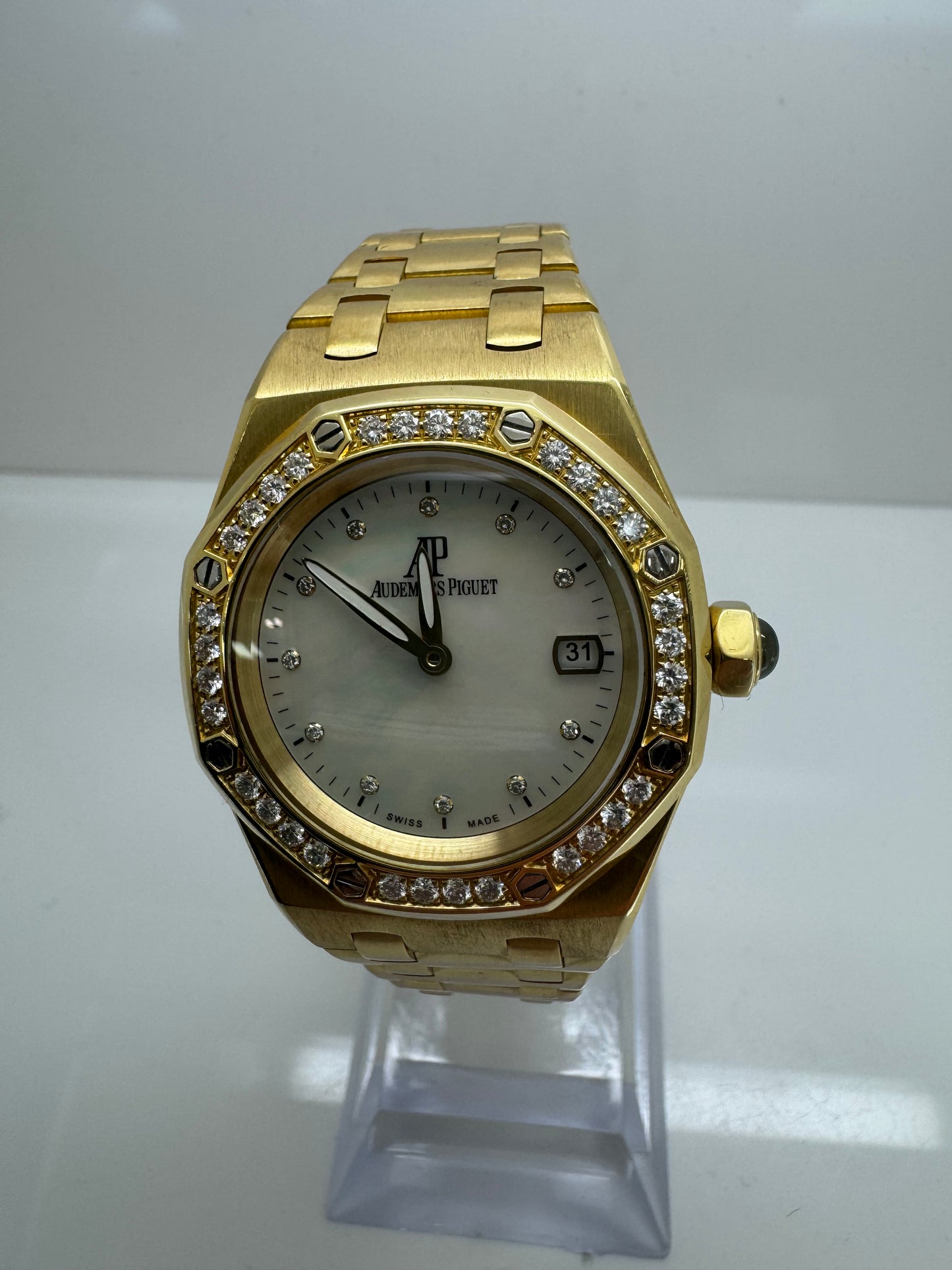 Audemars Piguet Royal Oak Ladies 33mm 67601ba Gold Diamond MOP Watch