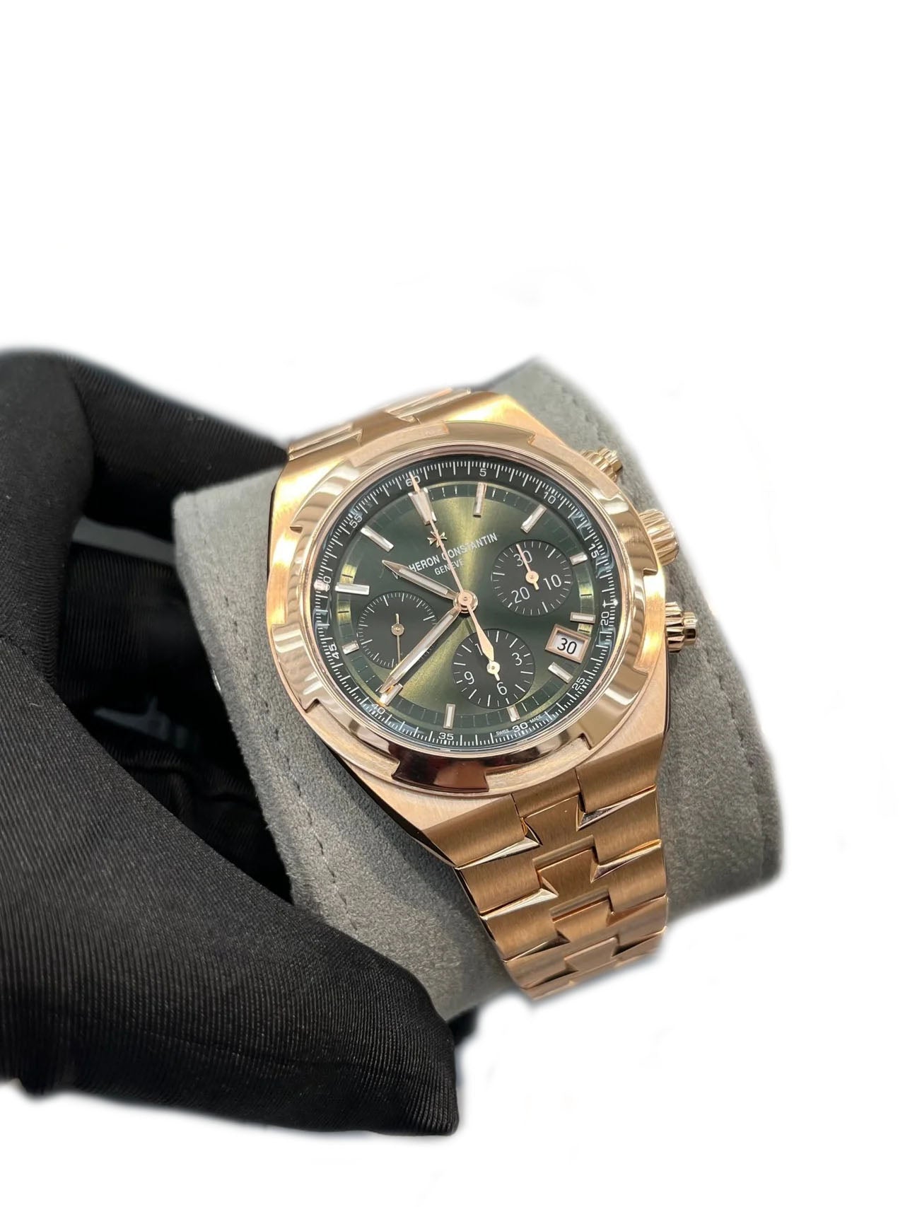 Vacheron Constantin Overseas Chronograph Rose Gold Green Dial 5520V/210R-B966