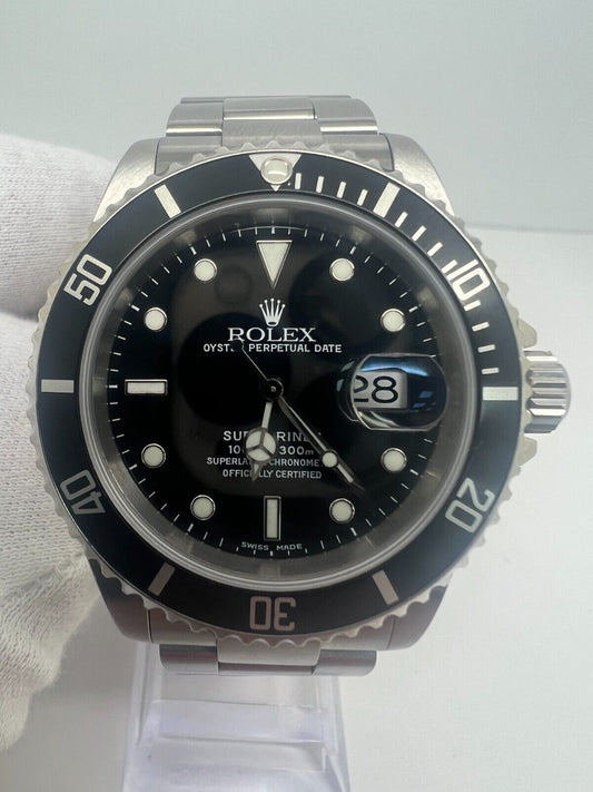 Rolex Submariner Date Ref. 16610 w/ Box & Papers Circa 2001