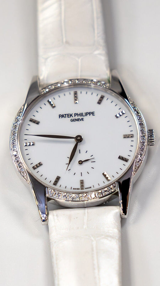 Patek Philippe  Calatrava 33 mm White Gold Watch (7122/200G-001) Leather