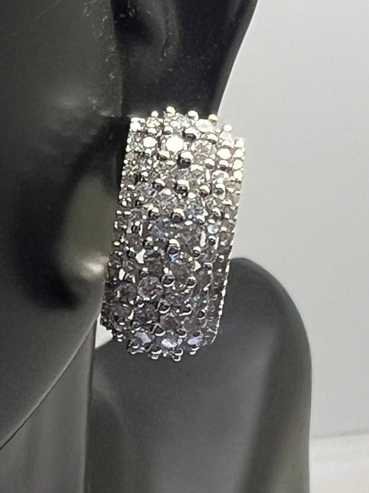 14k White Gold Diamond Huggy Round Diamond Earrings