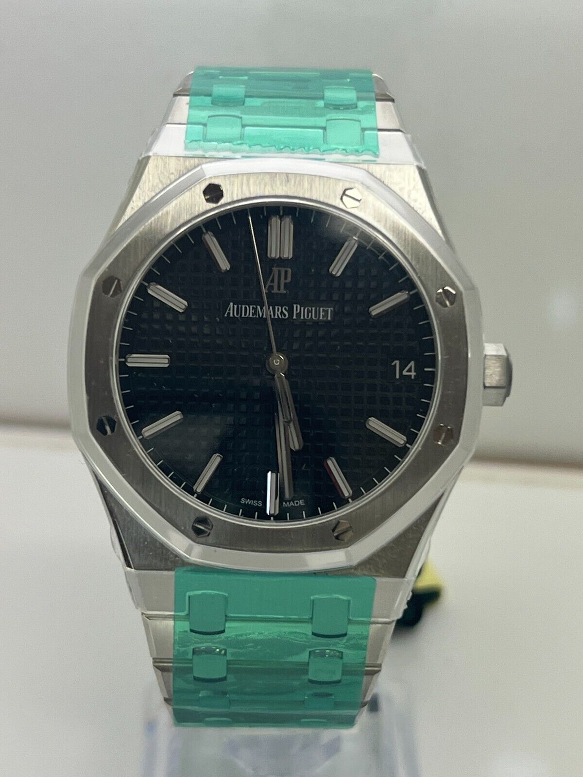 Audemars Piguet New AP Royal Oak Stainless Steel Black Dial 41mm 15500ST